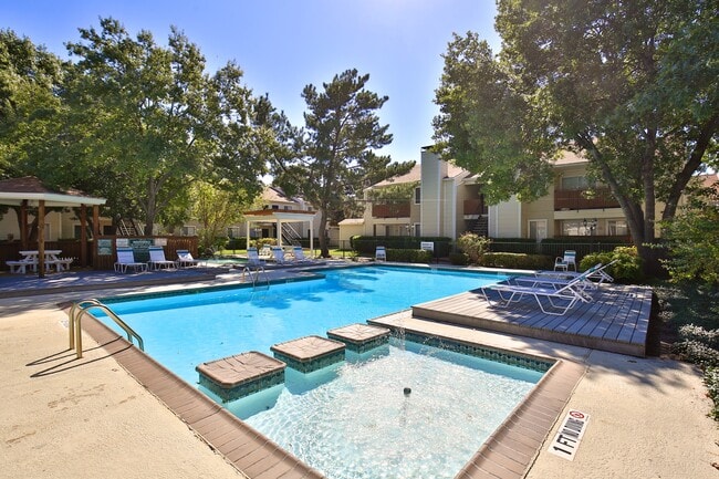 Building Photo - Newport Village