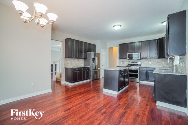 Building Photo - 1936 Seaside Cir