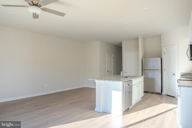 Building Photo - 104 Cramsford St