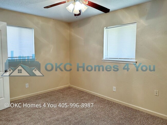 Building Photo - 3 Bedroom, 1 Bathroom Home in Bethany