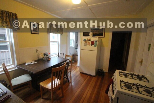 Primary Photo - 4.0 bedroom in Somerville Massachusetts 02143