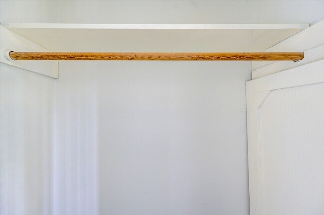 Building Photo - 9811 Shadydale Ln