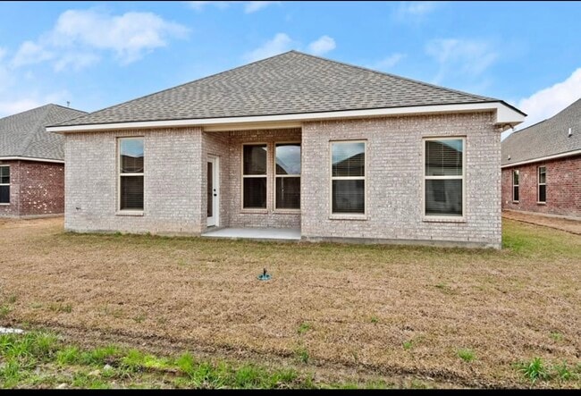 Building Photo - 9883 Richford Dr