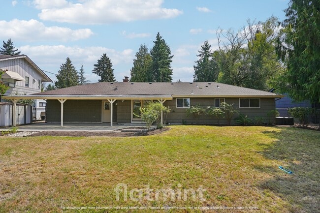 Building Photo - 32133 9th Ave S