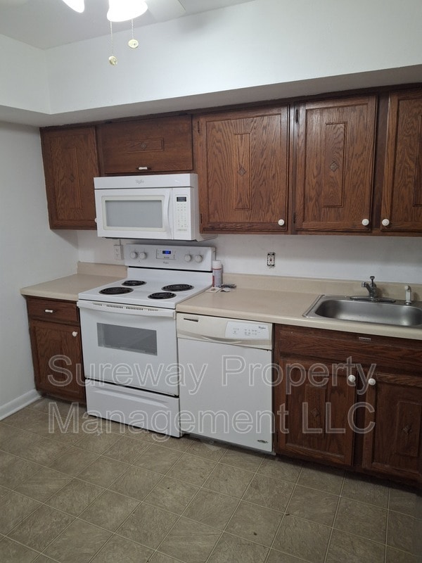 Building Photo - 1005 Bromley Estate