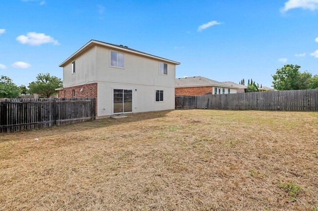 Building Photo - 203 Mesa Dr