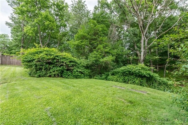 Building Photo - 1431 Lakeside Dr