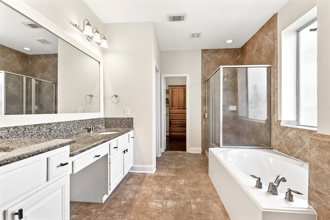 Building Photo - 28514 Hayden Park Dr