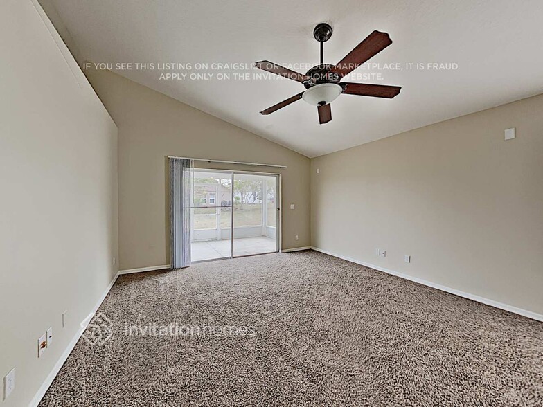 Building Photo - 1040 Lake Charles Dr