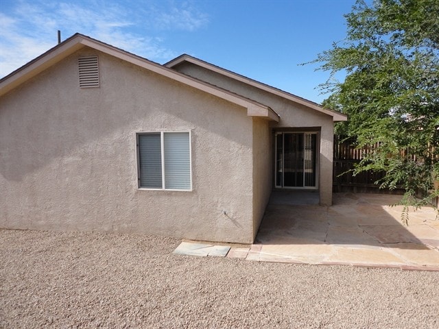 Building Photo - 624 Valley Meadows Dr