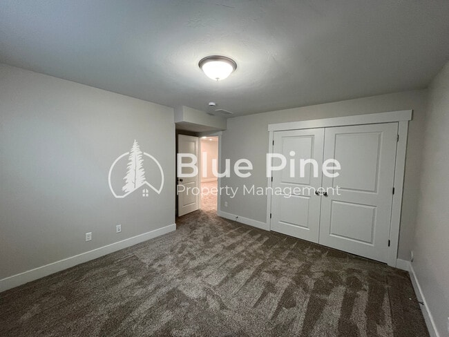 Building Photo - 185 Galena Smt Dr