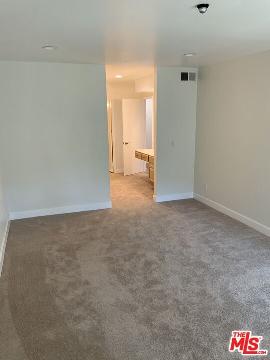 Building Photo - 5218 Raintree Cir