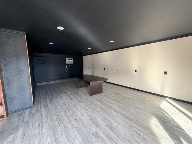 Building Photo - 10560 Rosebud Ct