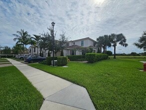 Building Photo - 10226 Akenside Dr
