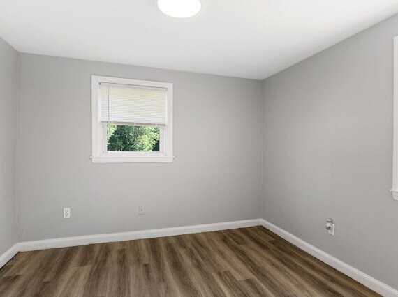 Building Photo - 517 Judson St