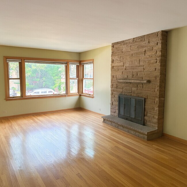 Building Photo - 7935 Karlov Ave