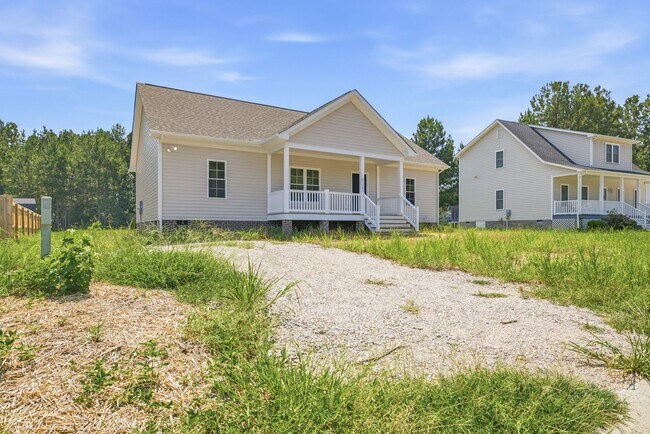 Building Photo - 21161 Baileys Ln