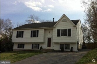Building Photo - 303 Pembridge Dr