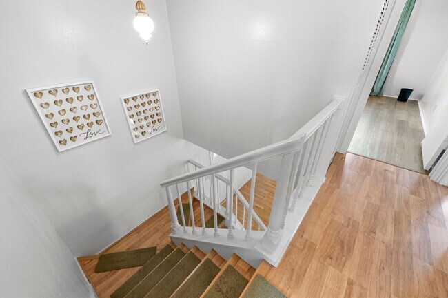 Building Photo - 5523 Castle Way