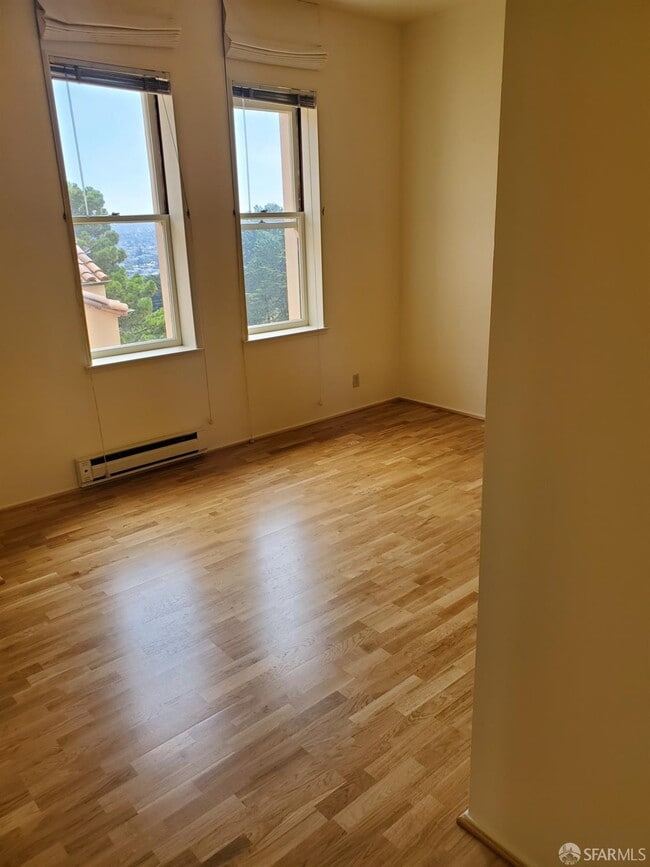 Building Photo - 355 Buena Vista Ave E