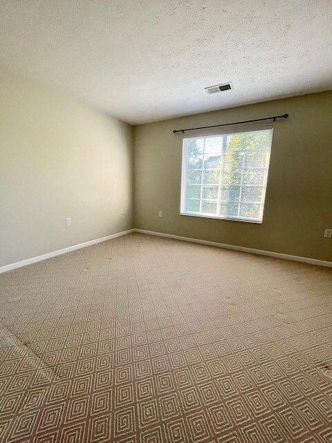 Bonus room - 6401 Cameron Ln