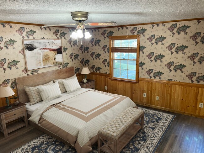 Primary Photo - 1902 Forney Dr NW