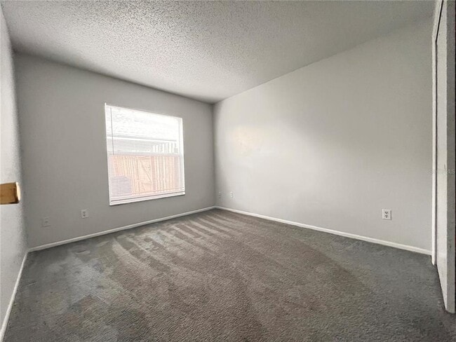 Building Photo - 3244 Moccasin Dr