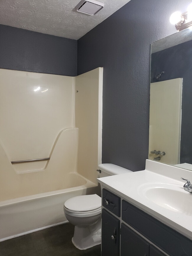 Building Photo - A place to call HOME 4 BR 2 BA