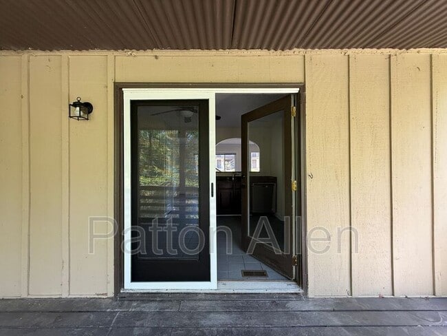 Building Photo - 55 Dawnwood Cir