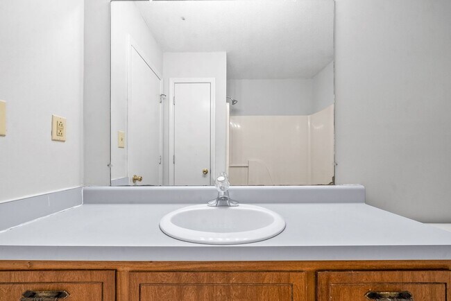 Building Photo - 510 Aspen Dr