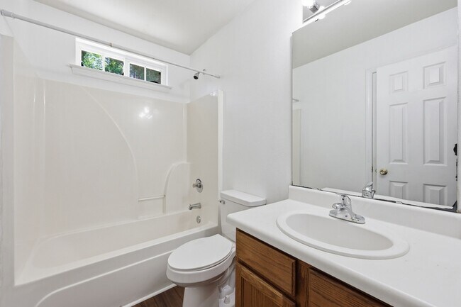 Building Photo - 2872 Oasis Ln