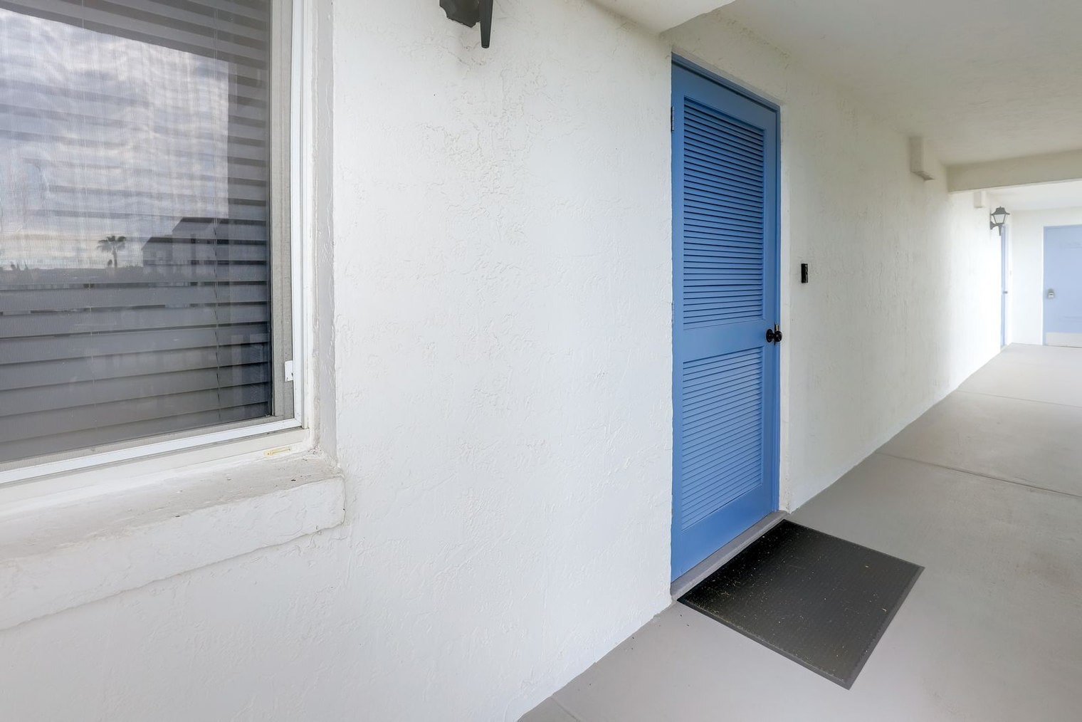 Building Photo - 2400 S Ocean Dr