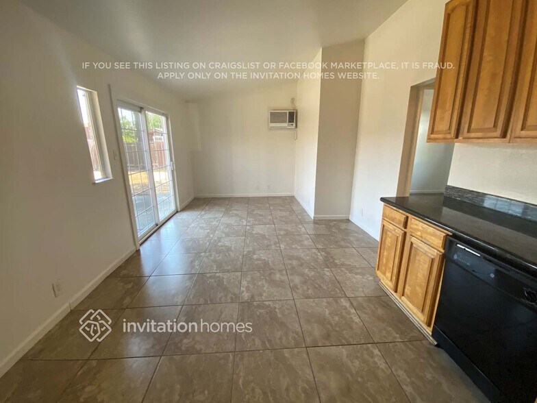 Building Photo - 312 Hopkins Dr
