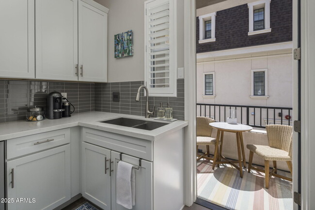 Building Photo - 4438 N 27th St