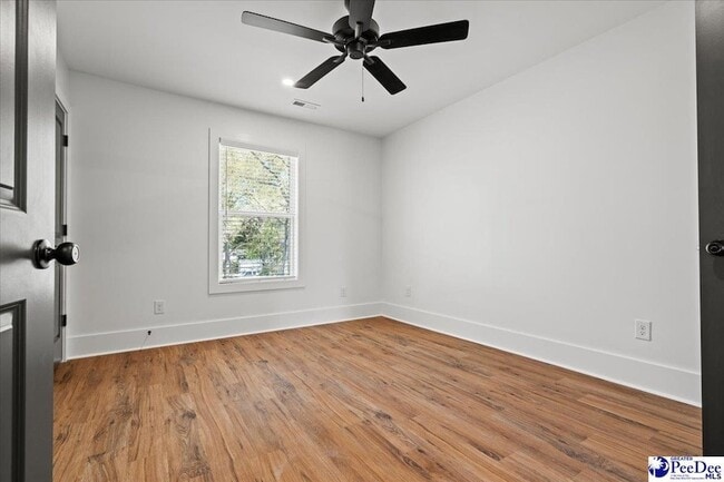 Building Photo - 1312 Twelve Oaks Ln