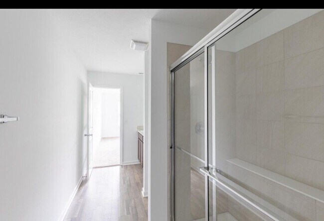 Building Photo - 1111 Cobra Dr