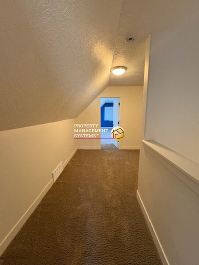 Building Photo - 4 Bedroom Eagle Mountain Home