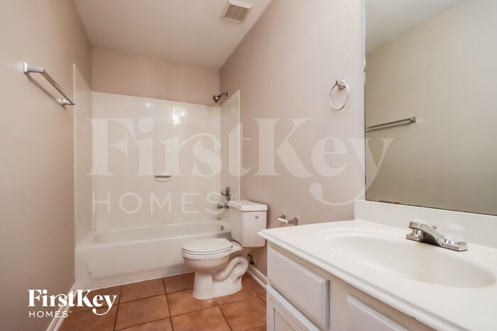 Building Photo - 15511 Hollow Cypress Ct