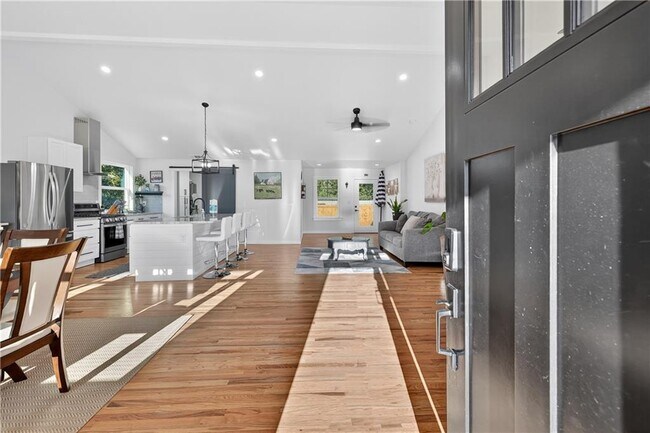 Building Photo - 1324 Ace Mcmillian Rd