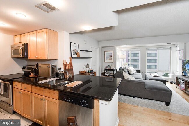 Primary Photo - 1225 13th St NW
