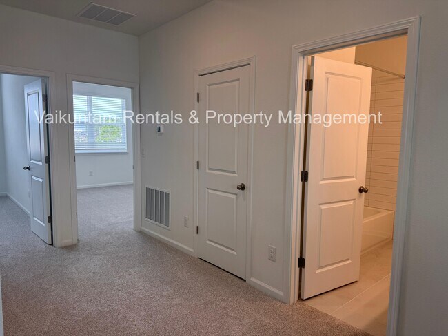 Building Photo - 91 Silver Myrtle Ct