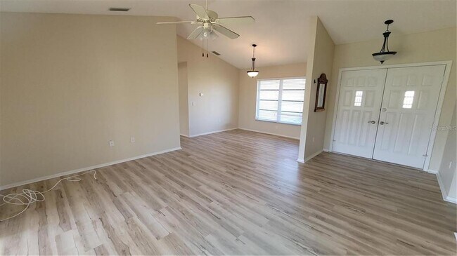 Building Photo - 5847 Buchanan Rd