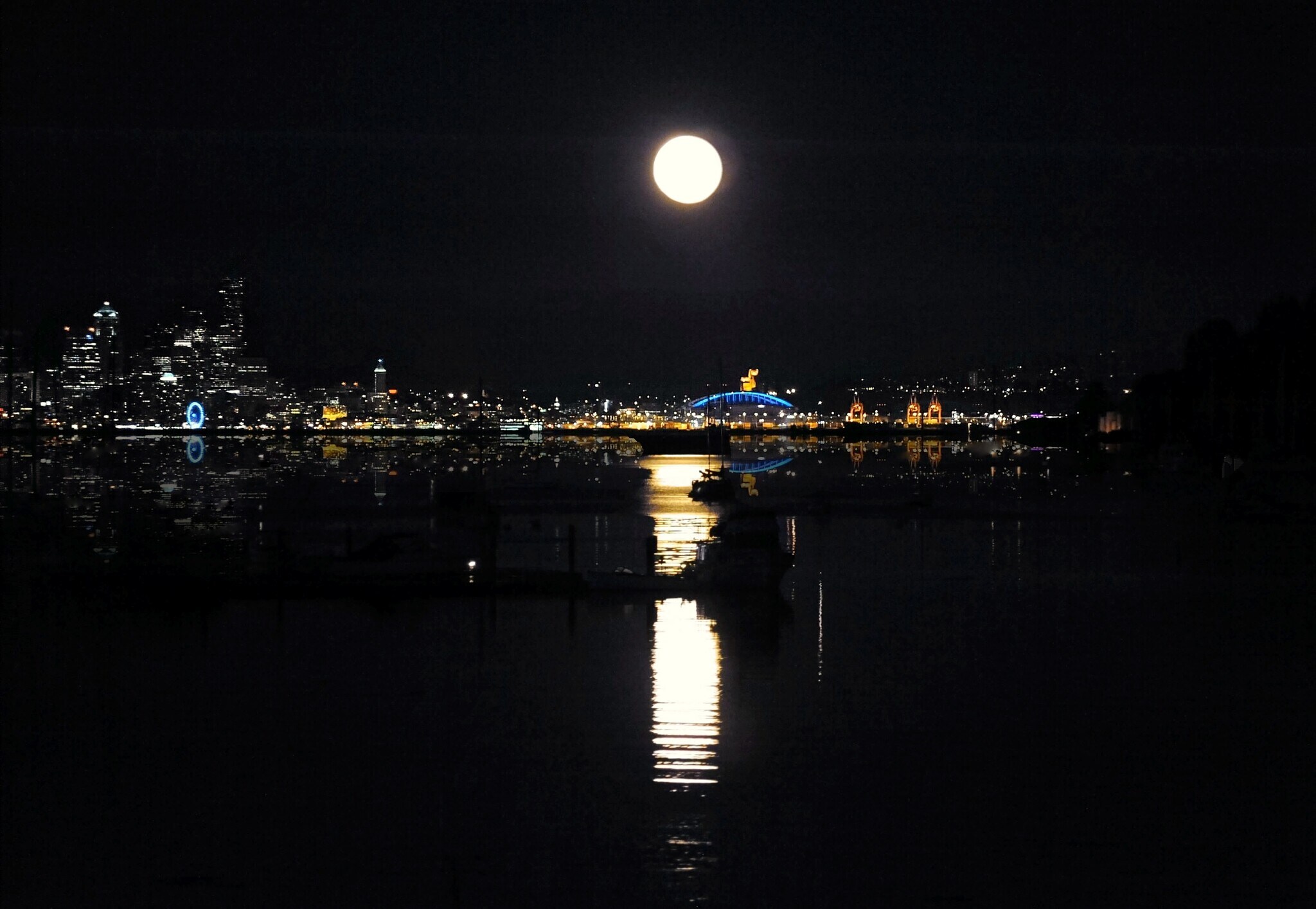 Building Photo - 6246 NE Eagle Harbor Dr