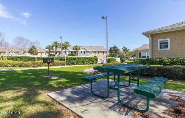 Building Photo - 1109 Lighthouse Rd