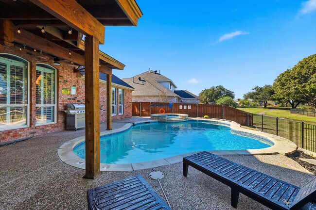 Building Photo - 4843 Golfside Dr