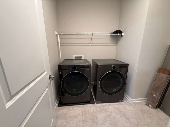 Building Photo - 128 Reids Cv Dr