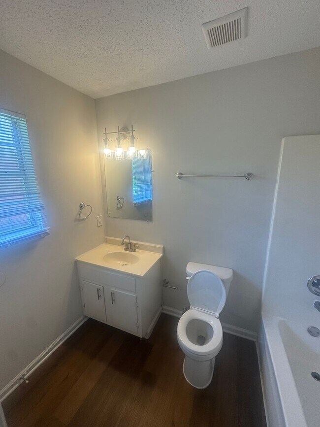 Building Photo - 4567 Addington Dr