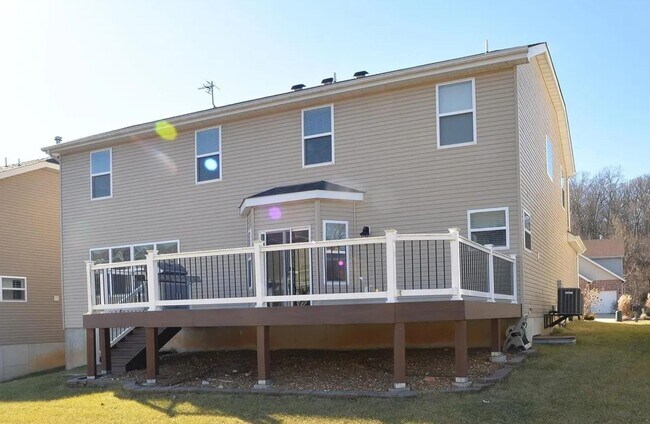 Building Photo - 1425 Red Oak Plantation Dr