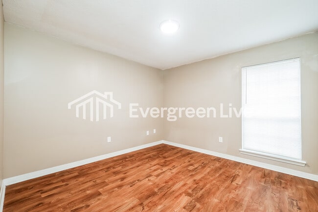 Building Photo - 103 Ridgecrest Dr