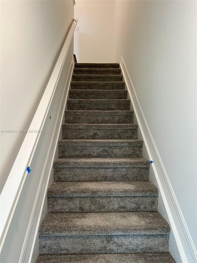 Building Photo - 6121 Rancho Ln